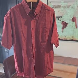 Van Heusen Men's Dark Red Casual Button Down Shirt